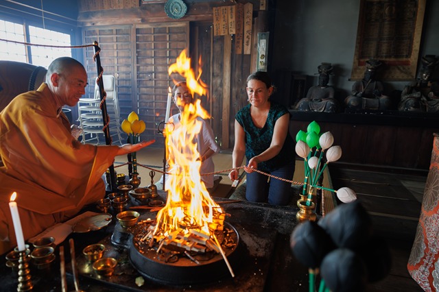 Goma Prayer Ritual: Burning Gomagi in sacred fire to purify wishes.