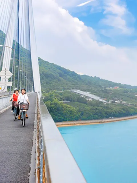 Scenic bike ride on the Shimanami Kaido