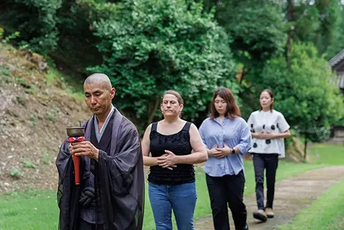 walking zen meditation
