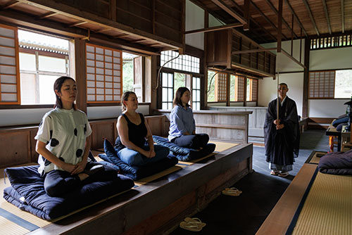 Zazen (Zen Meditation)